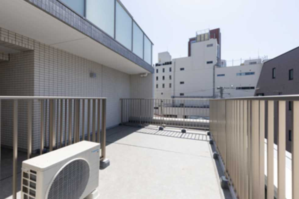 パークレジデンス三軒茶屋　築浅　駅近　ルーフバルコニーのバルコニー