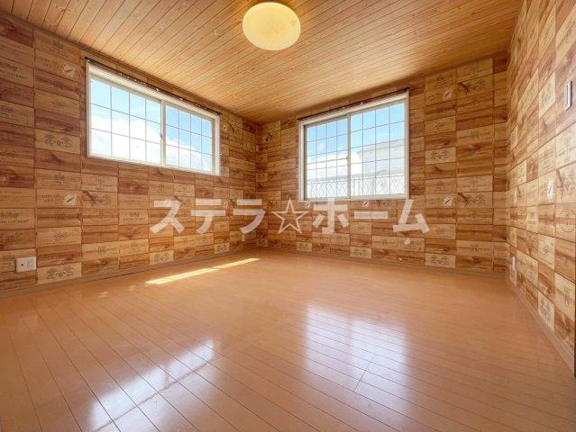 上津島3　中古戸建の洋室|スタンダードな洋室です