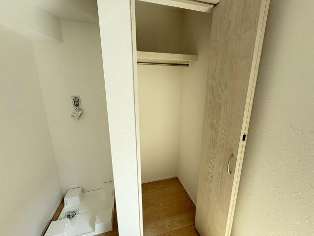 市川市須和田２丁目のアパートの収納
