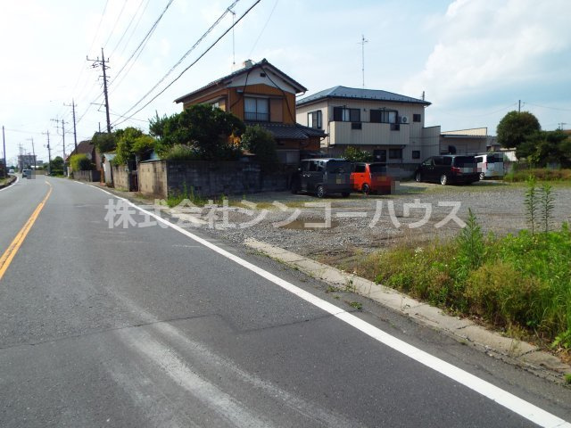 【前面道路含む現地写真】 | 加須市間口　土地A