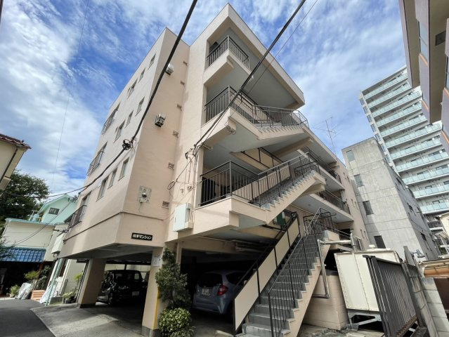 根津マンションの外観