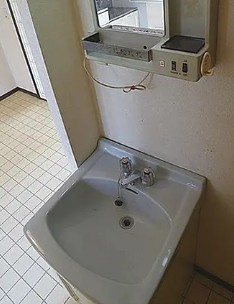 プレミール勝田台の洗面所