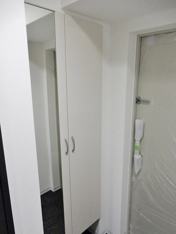 ノーブルスクエア新町の玄関