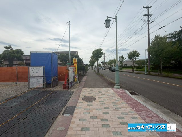 【同施工物件ご案内可能】知多市つつじが丘1丁目　全2棟の前面道路含む現地写真|事前予約にて現地ご見学いただけます！お気軽にお問い合わせください♪
■株式会社　セキュアハウス■
住宅ローンに強く、知識、経験豊富なスタッフ在籍
お客様に寄り添い、ご成約後もサポート致します