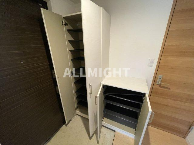 狛江市駒井町３丁目の賃貸マンションの収納|★お部屋探しはオールマイト不動産までご相談下さい♪【044-543-9135】