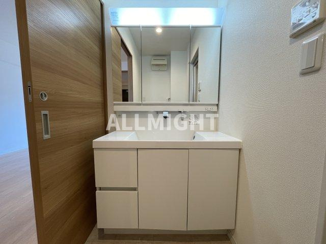狛江市駒井町３丁目の賃貸マンションの洗面所|★お部屋探しはオールマイト不動産までご相談下さい♪【044-543-9135】
