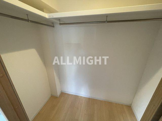 狛江市駒井町３丁目の賃貸マンションの収納|★お部屋探しはオールマイト不動産までご相談下さい♪【044-543-9135】