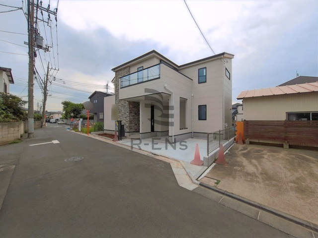【前面道路含む現地写真】 | 練馬区大泉学園町２丁目　新築戸建て | 落ち着いた住宅街でゆったり過ごせる住環境になります