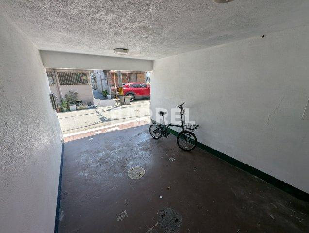 福町２丁目車庫付き戸建ての駐車場