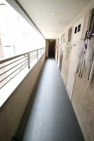 プライムアーバン西早稲田の玄関|きれいな玄関です