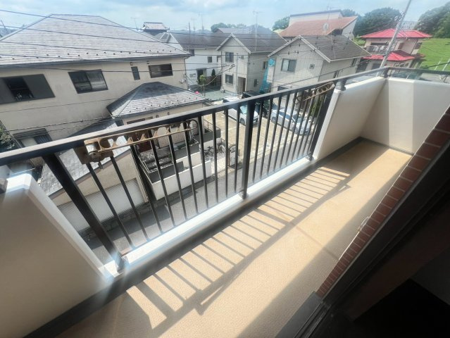 千葉市花見川区さつきが丘１丁目の賃貸マンションのバルコニー