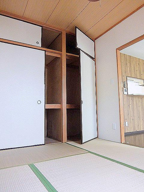 千葉市花見川区さつきが丘１丁目の賃貸マンションの和室