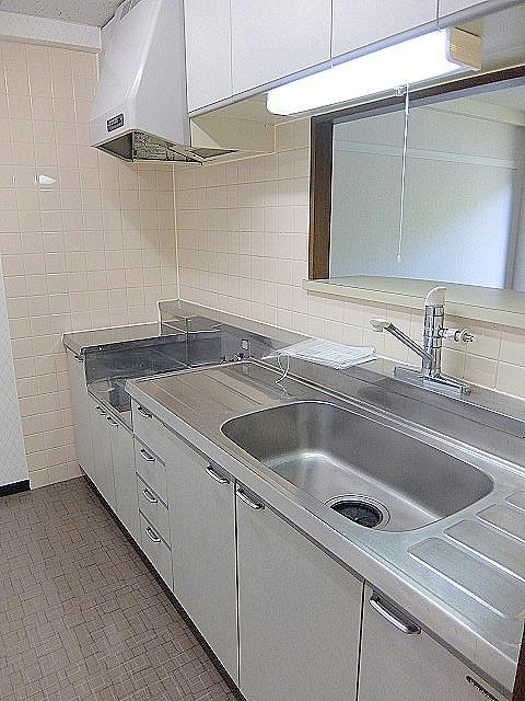 千葉市花見川区さつきが丘１丁目の賃貸マンションのキッチン