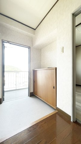 城南コーポラスの玄関