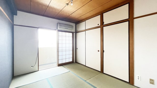 城南コーポラスの和室