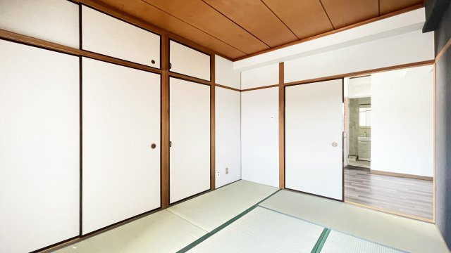 城南コーポラスの和室