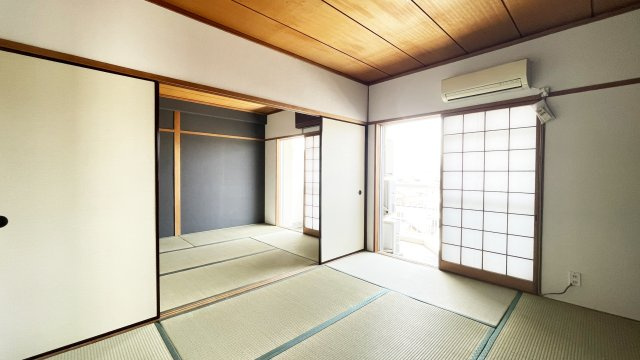 城南コーポラスの和室