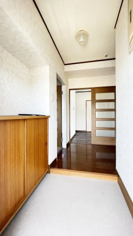 城南コーポラスの玄関