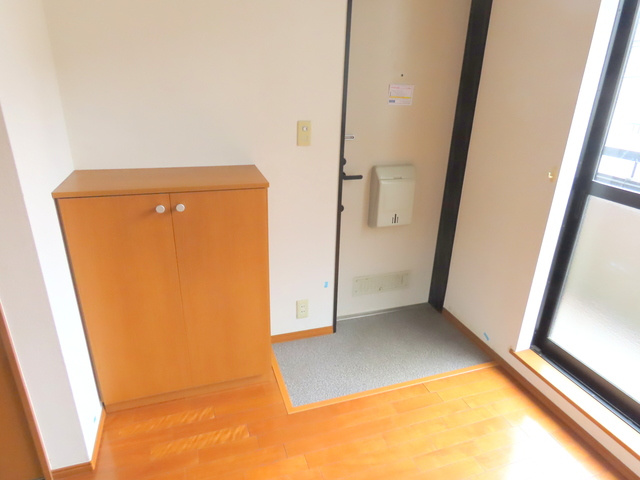 メゾン林田の玄関