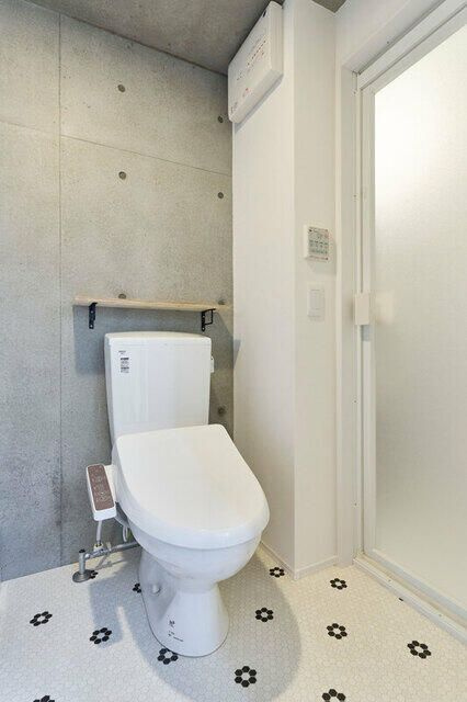 Ｒｉｎａｓｃｉｔａ町屋凛のトイレ