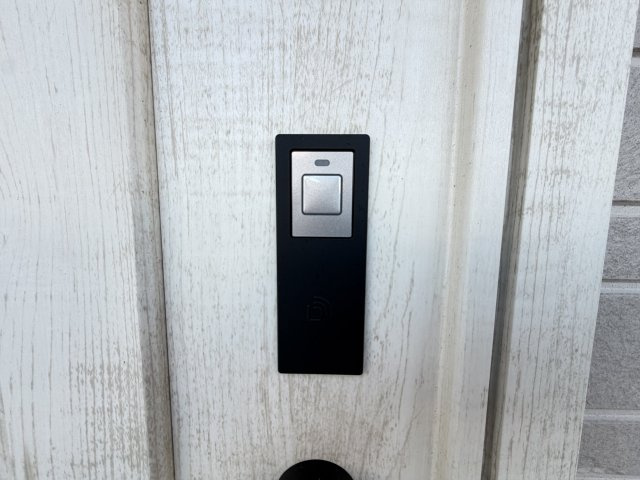 宜野湾市嘉数（全8棟）H号棟の防犯設備|H号棟　スマートキー付き♪