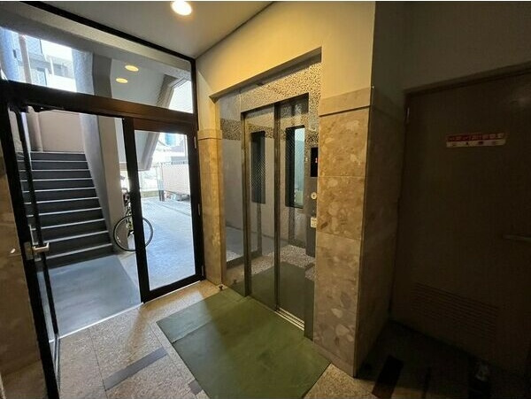 ライオンズマンション橦木のロビー