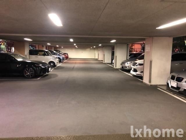 ルーセントパークショアの駐車場|駐車場に車を止められます
