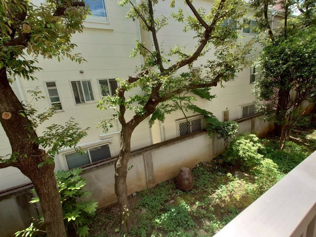 【庭】