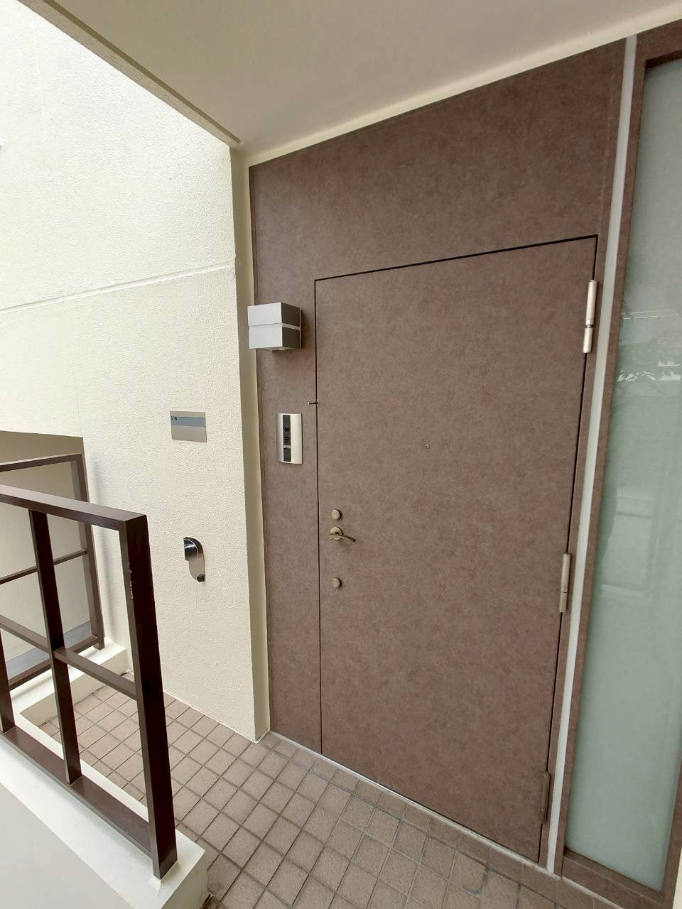 【玄関】