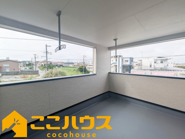南城市佐敷伊原第2　新築戸建て　全4棟　2号棟のバルコニー|【施工例】※同施工の別物件写真