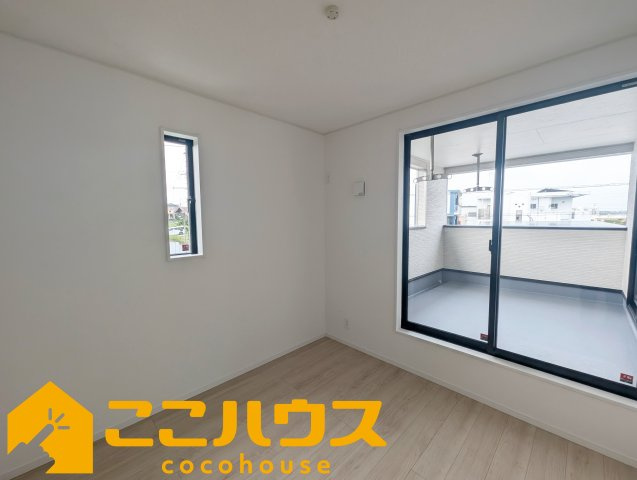南城市佐敷伊原第2　新築戸建て　全4棟　2号棟の洋室|【施工例】※同施工の別物件写真