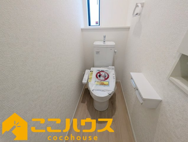南城市佐敷伊原第2　新築戸建て　全4棟　2号棟のトイレ|【施工例】※同施工の別物件写真