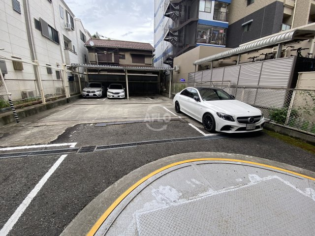 リバージュ伊藤の駐車場|リバージュ伊藤　駐車場