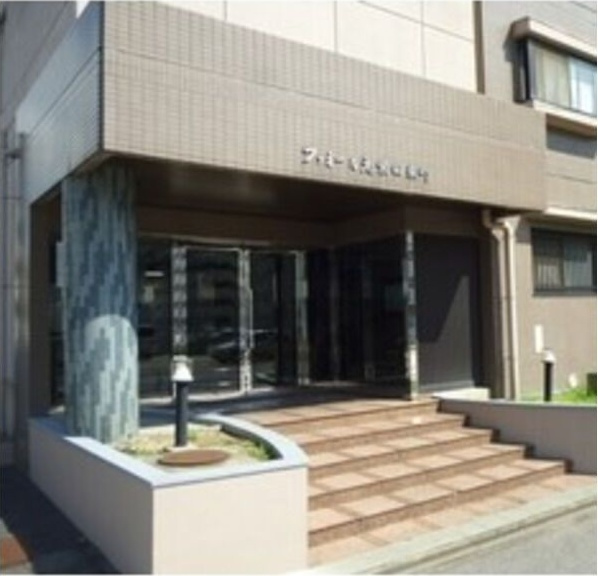 ファミール元柴田東町のロビー