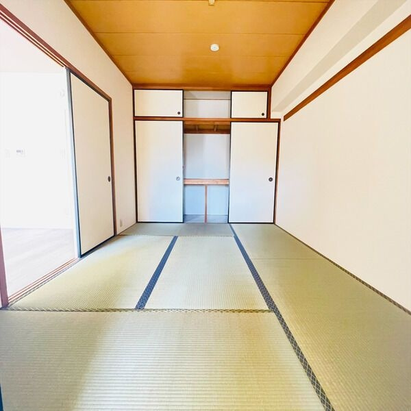 ファミール元柴田東町の和室
