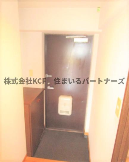 グランデール久留米の玄関|収納もある玄関です