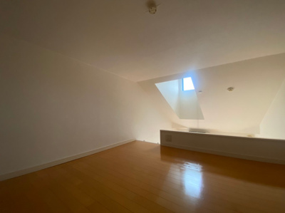 【寝室】 | Loft3千種 | 使い勝手のいい寝室です
