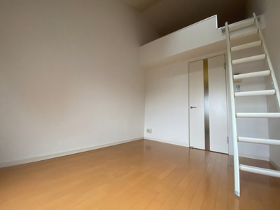 【洋室】 | Loft3千種 | 個人の部屋や寝室として使える洋室です