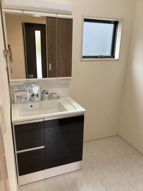市原市泉台第２の独立洗面台