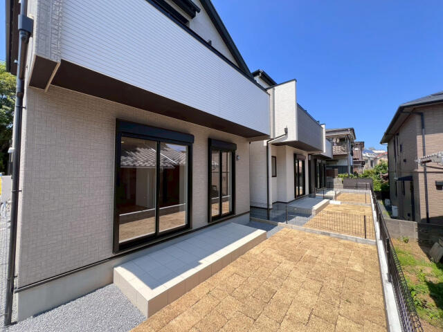 ブルーミングガーデン　習志野市藤崎３丁目３棟／１期１号棟の庭|【1号棟庭】