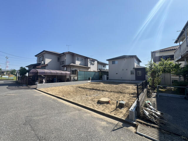 ブルーミングガーデン　市原市五井１棟／１期１号棟の前面道路含む現地写真|5月中旬撮影