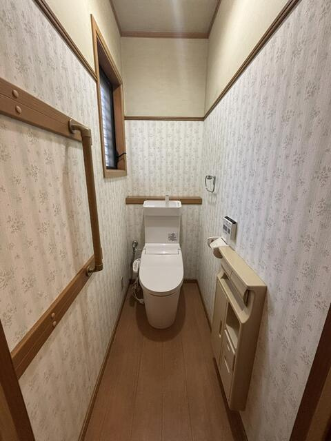 港南台四丁目中古住宅のトイレ