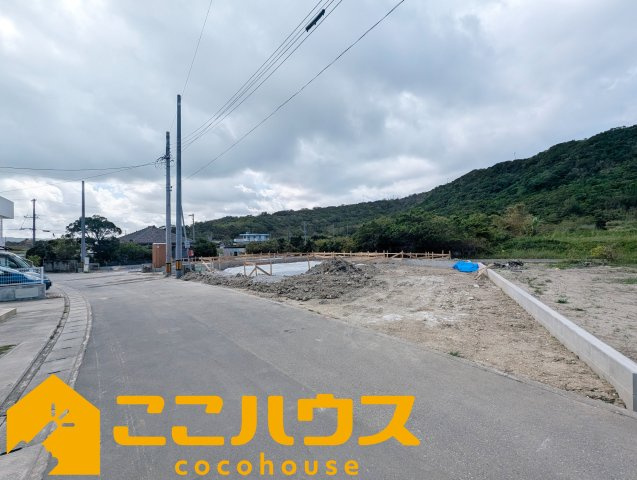 南城市佐敷伊原第2　新築戸建て　全4棟　3号棟の前面道路含む現地写真|9月下旬完成予定！同仕様同施工の物件もご案内可能です♪