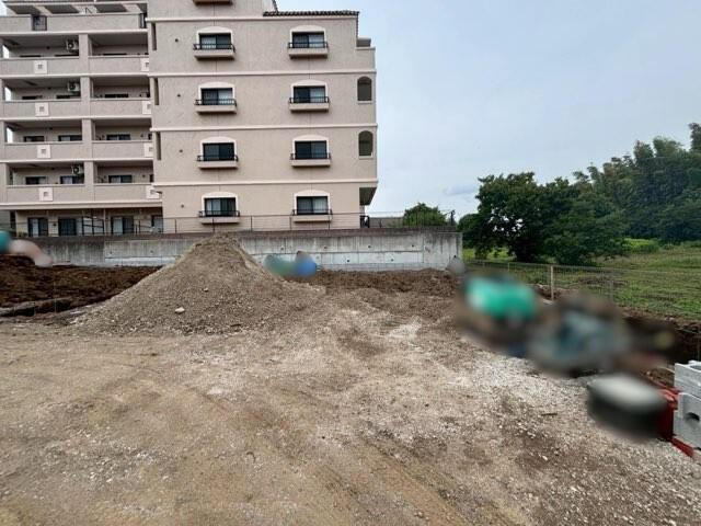 ブルーミングガーデン　柏市松ケ崎３棟／１期３号棟の駐車場|現地（2026年6月）撮影