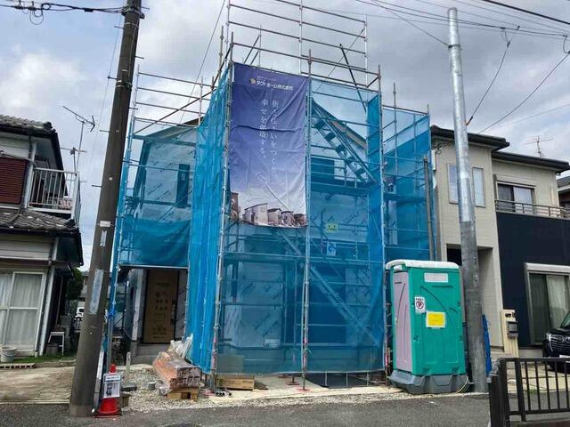 ４３４１鎌ヶ谷市東中沢１７期１棟の前面道路含む現地写真