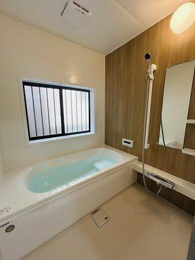 柏市柏７５１－１４の浴室