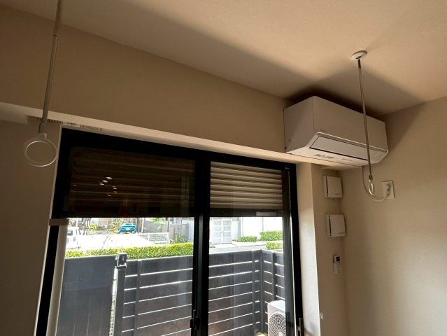 (シニア限定)シュテルン湘南の設備|防犯シャッター・室内物干しフック