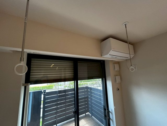 (シニア限定)シュテルン湘南の設備|防犯シャッター・室内物干しフック