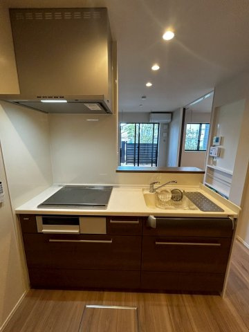 (シニア限定)シュテルン湘南のキッチン|IHシステムキッチンで火災予防に配慮