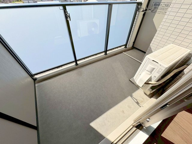 レジュールアッシュ淡路駅前のバルコニー